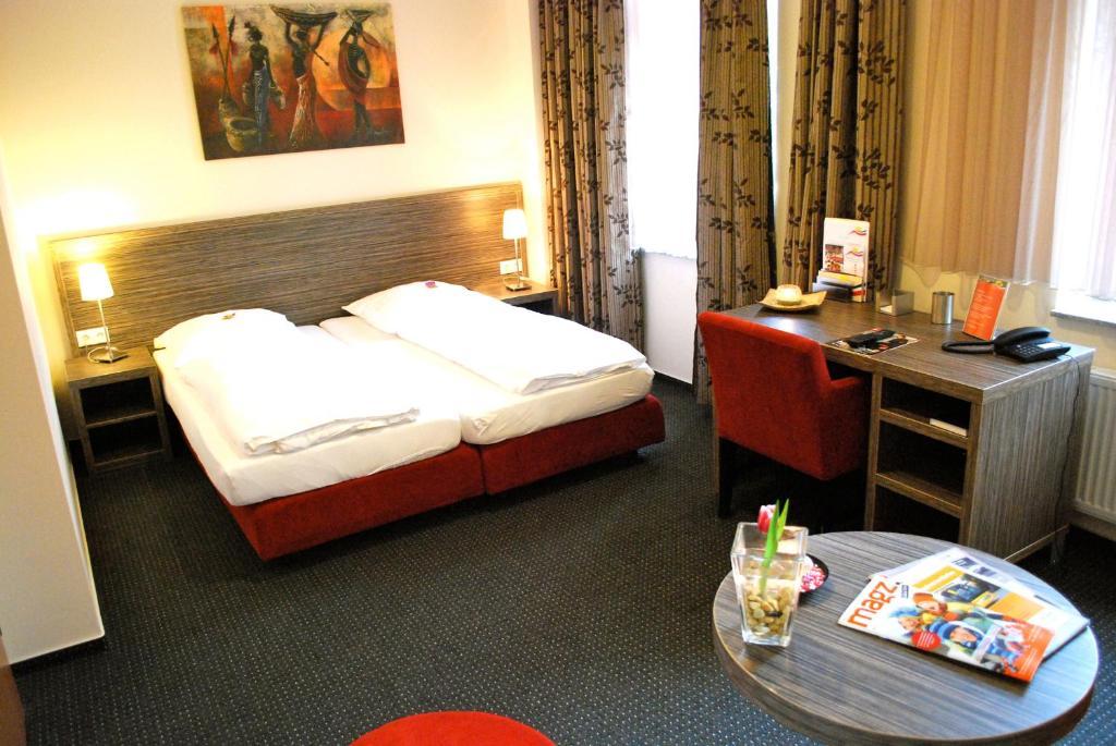 Hotel Dietrichsdorfer Hof Kiel Habitación foto